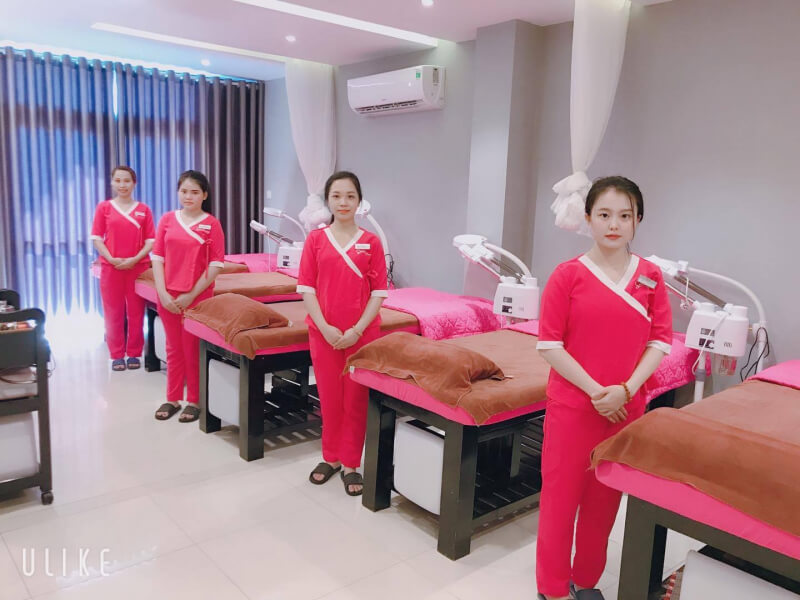 Đội ngũ kỹ thuật viên Seoul Spa tận tâm và chuyên nghiệp