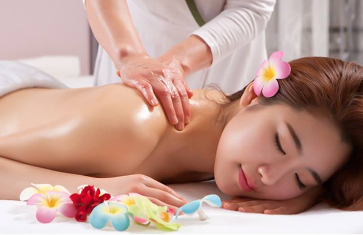 Massage bấm huyệt toàn thân điều trị tổn thương về thần kinh