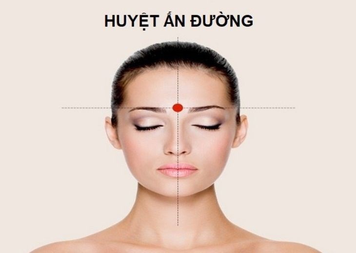 Bấm huyệt Ấn Đường trị mất ngủ hiệu quả