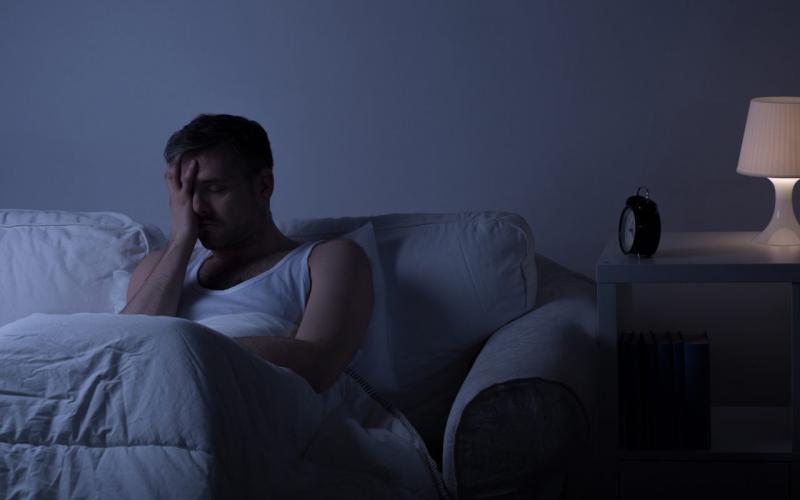Ho về đêm gây gián đoạn đến giấc ngủ, ảnh hưởng tới sức khỏe