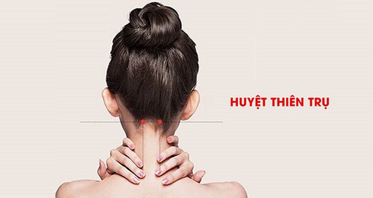 Bấm huyệt lưu thông khí huyết bằng huyệt đạo Thiên